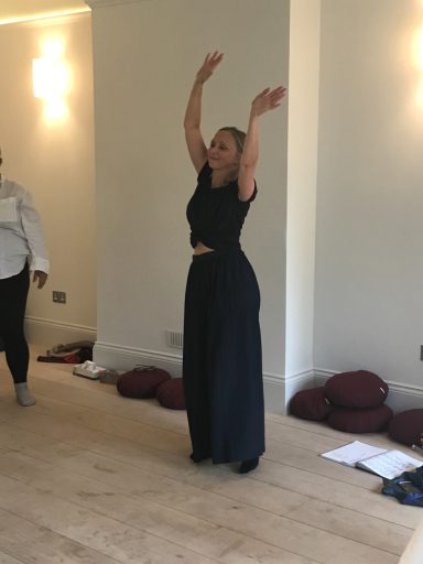 Embodiment practice in breathwork workshop